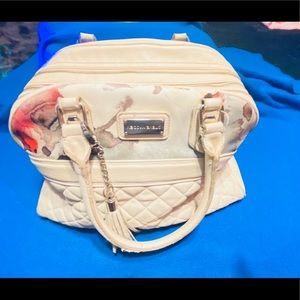 Steve Madden Rare egg shell shoulder bag